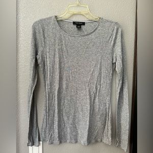 White House Black Market scoop Neck Long Sleeved Tee